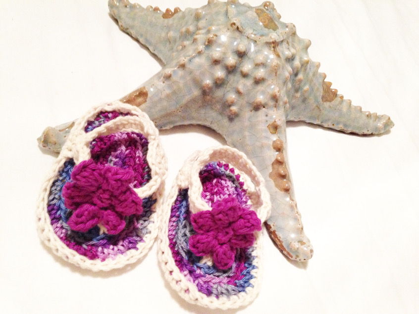 Lightweight Slippers with Flip Flop Soles Crochet pattern by Jess Coppom  Make & Do Crew | LoveCrafts