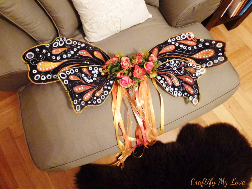 gorgeous sparkly butterfly wings as halloween costume can also be used as fairy wings