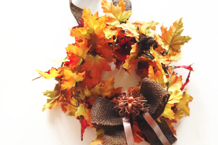 DIY fall leaves wreath with burlap bow