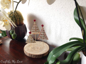 Paper Christmas tree decoration using the accordion fold method