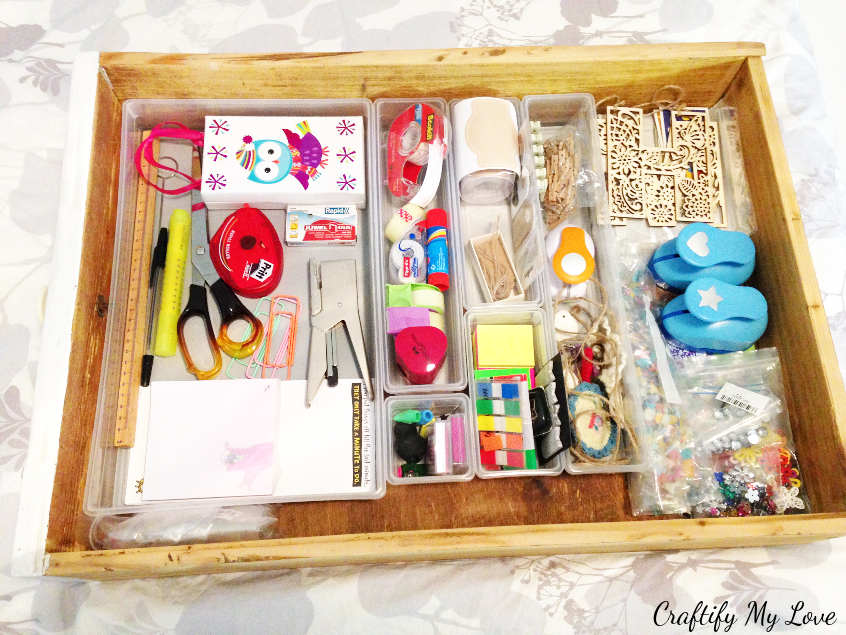 decluttering and organising that junk drawer with drawer dividers