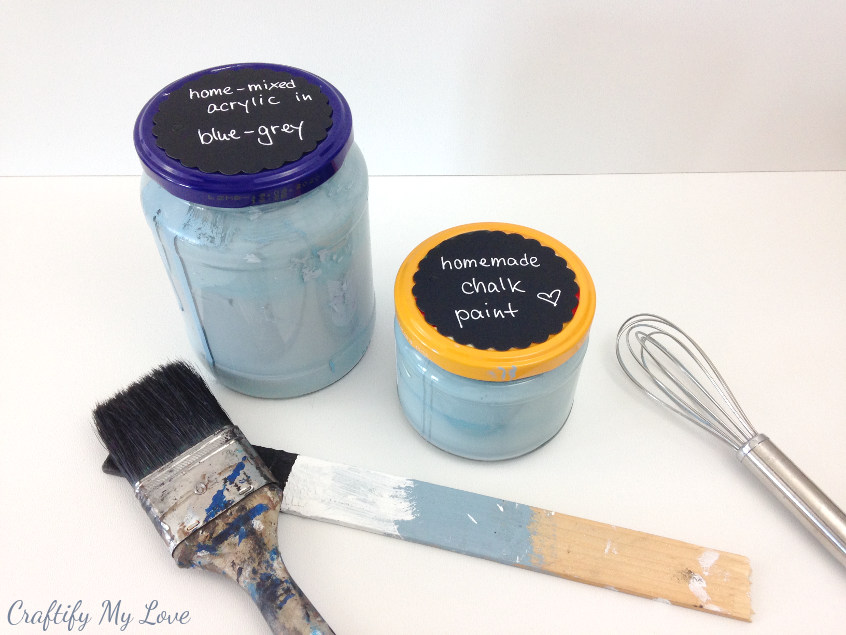 Simple recipe for diy chalkpaint that will achieve full coverage after one coat