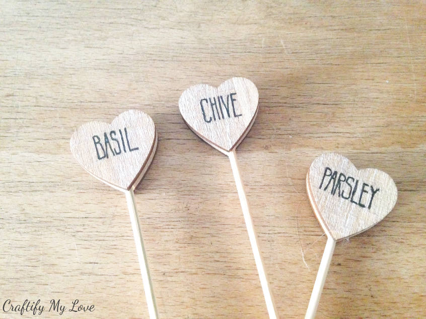simple garden DIY: set of three herb markers: parsley basil chive 