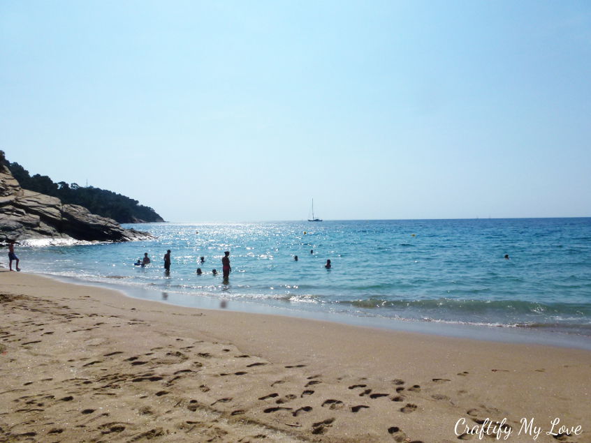 A hidden beach the locals told us about at Cavalaire-sur-Mer. Côte d’Azur, the blue coast at it's best.