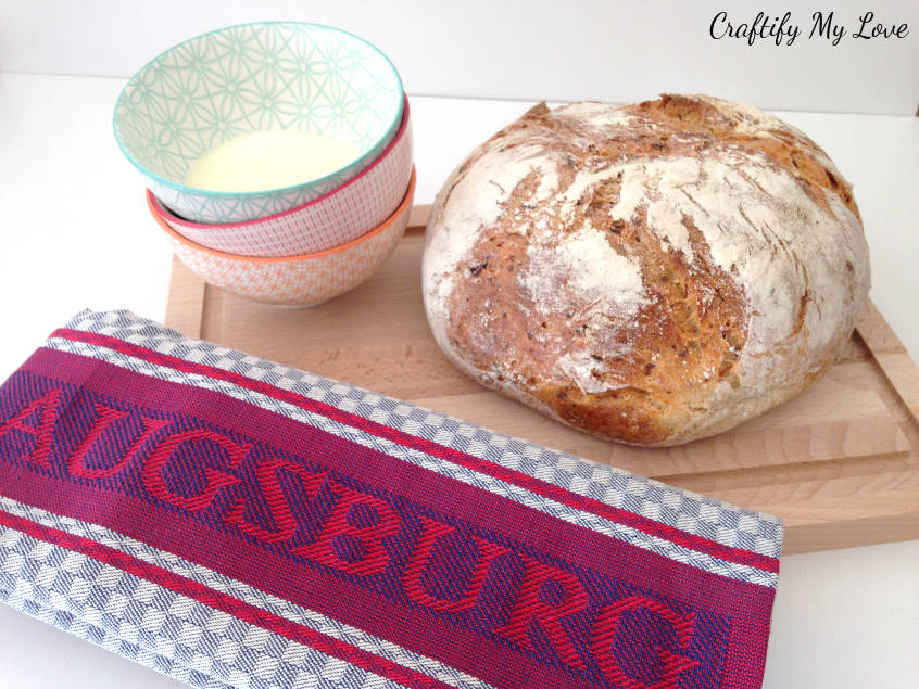 Traditional German housewarming gift is salt and bread