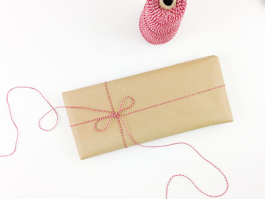 How to Wrap a Christmas Present with a Bow and Gift Tag 