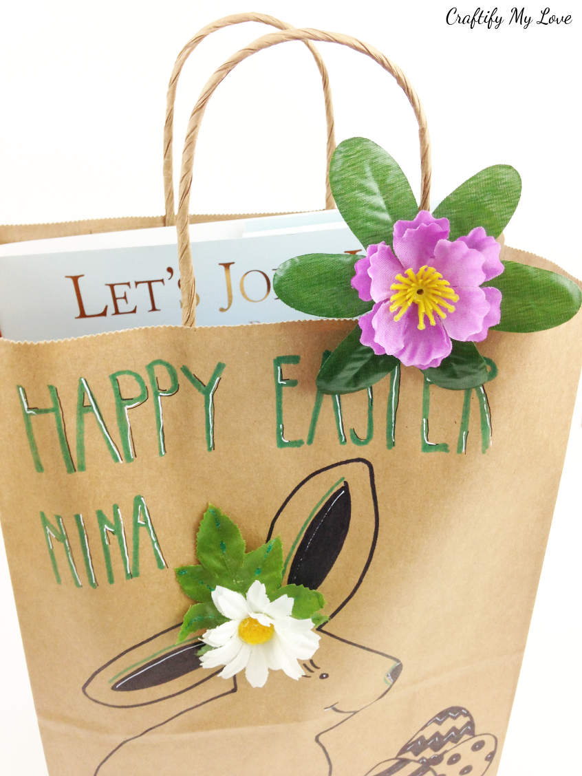 DIY Easter gift bag recycled brown paper bag with flower clip #craftifymylove #Easterbasket #recyclingcraft #upcycling #sharpiecraft #mixedmedia #giftwrapping #EasterDIY